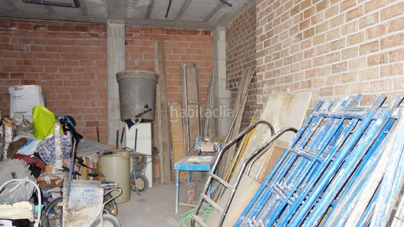 Foto 97831f24-6b79-40da-b089-fd54f753d46f. Local comercial local de nueva construcción en calle ancha en Motril
