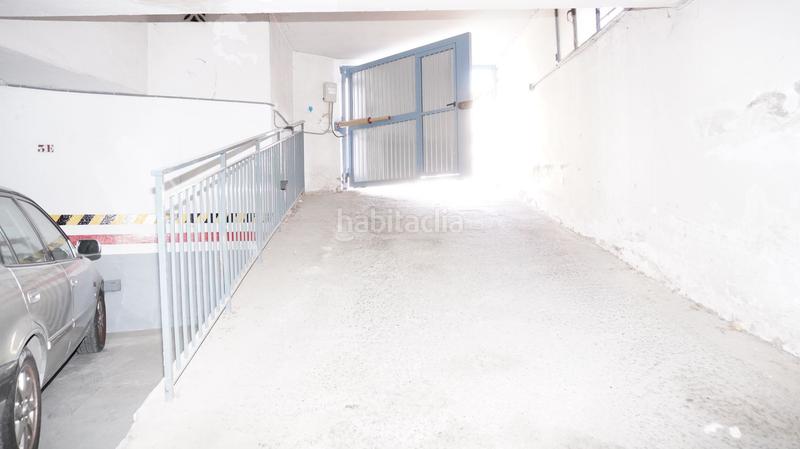 Foto 72e6d83e-e88a-4ad2-9297-90a477f2a08f. Autoparkplatz in Motril ciudad Motril