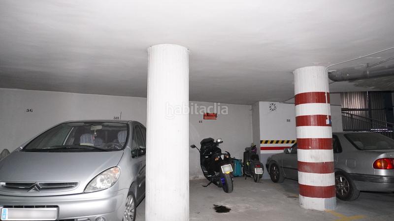 Foto cf7d0520-ff26-46b6-9120-170d99812645. Autoparkplatz in Motril ciudad Motril