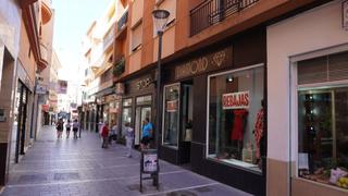 Location Local commercial à Motril  ciudad. Local terminado en calle vilches