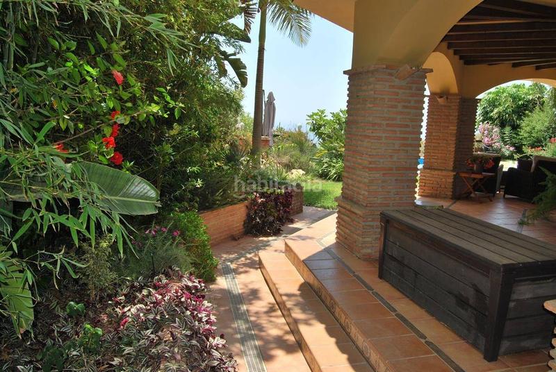 Foto 043f72d6-3f25-43a3-abd0-789aab8175d0. Chalet en Monte los Almendros - El Pargo - Costa Aguilera Salobreña