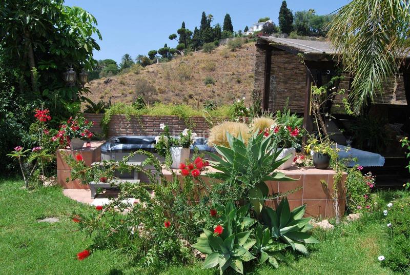 Foto 66b36b75-6fe6-4775-b5dc-961e6898ed1e. Chalet con riscaldamento parcheggio piscina in Monte los Almendros - El Pargo - Costa Aguilera Salobreña