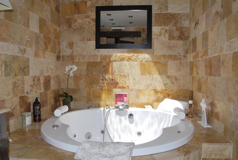 Foto 706ae4c3-3c8f-437a-b0fc-dad0172fde1e. Chalet con riscaldamento parcheggio piscina in Monte los Almendros - El Pargo - Costa Aguilera Salobreña