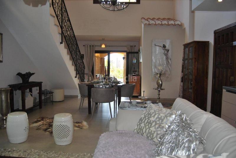 Foto ecb03beb-66b4-4d42-ace3-a60290f7e181. Chalet con riscaldamento parcheggio piscina in Monte los Almendros - El Pargo - Costa Aguilera Salobreña
