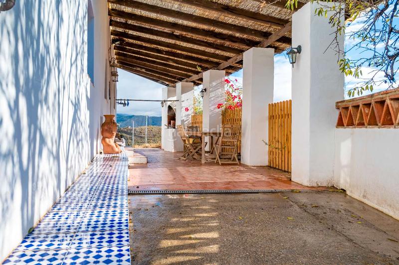 Foto ba5682f4-954f-4ebd-abd6-127a96112497. Casa amb calefacció aparcament piscina a El Rescate - Río Seco Almuñécar