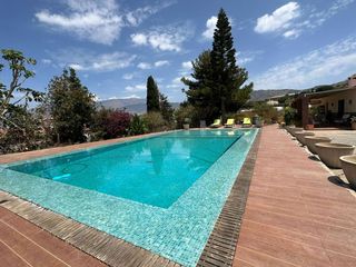 Chalet  N/a