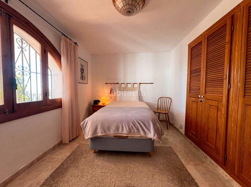 Foto 93188dcb-8462-492d-ba72-390ecf981ed1. Miete chalet mit heizung parking pool in Centro Salobreña