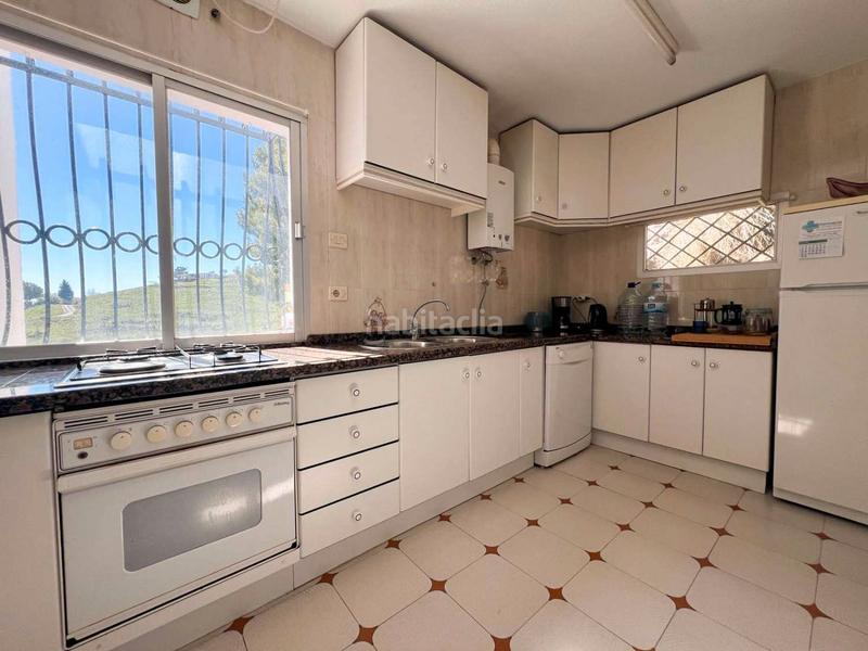 Foto c36778d5-42f8-4b7f-9196-d183e5088425. Location chalet avec chauffage parking piscine dans Salobreña