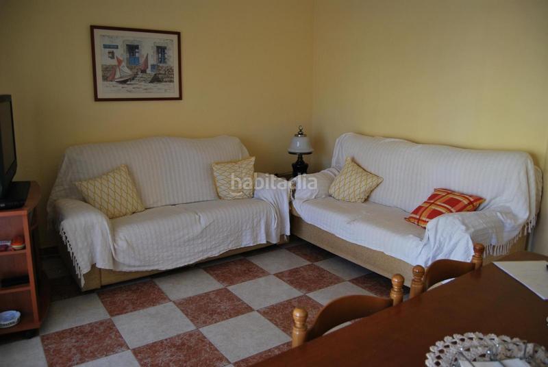 Foto f2316b5d-451b-44d8-8e56-5e4096e118f8. Alquiler apartamento en Centro Salobreña
