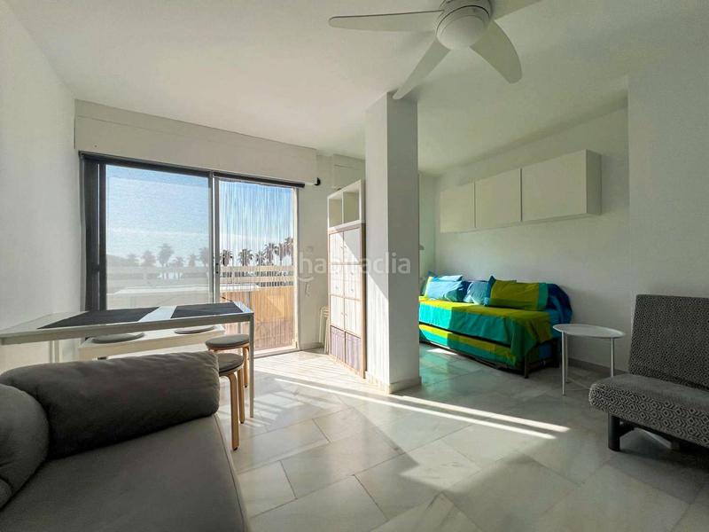 Foto a7947683-647e-4cab-90c6-201a0aa2e588. Alquiler apartamento en Centro Salobreña