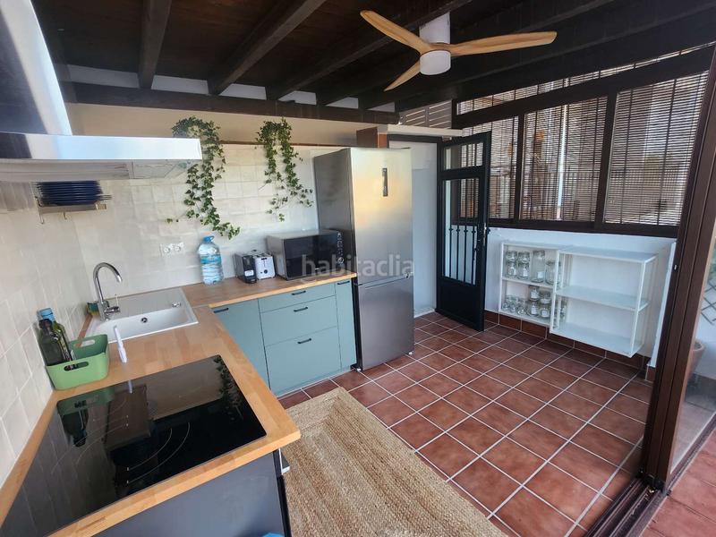 Foto de946210-13b9-4d69-948b-a67436ff1319. Haus mit parking in Centro Salobreña