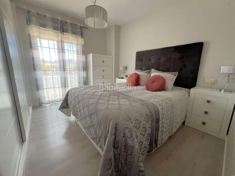 Foto 40b9e721-39b1-443d-811a-19f70aa71178. Apartamento en Centro Salobreña