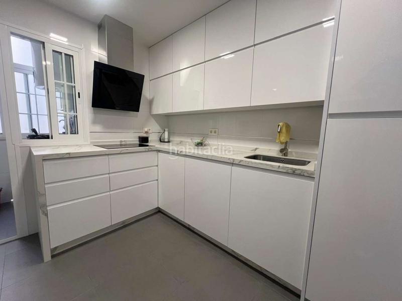 Foto ea9497c8-cbfc-41d8-a03b-a394d4c81999. Apartamento en Centro Salobreña