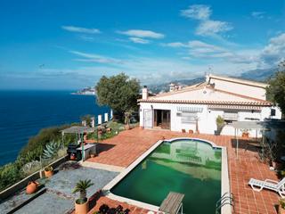 Semi detached house  N/a