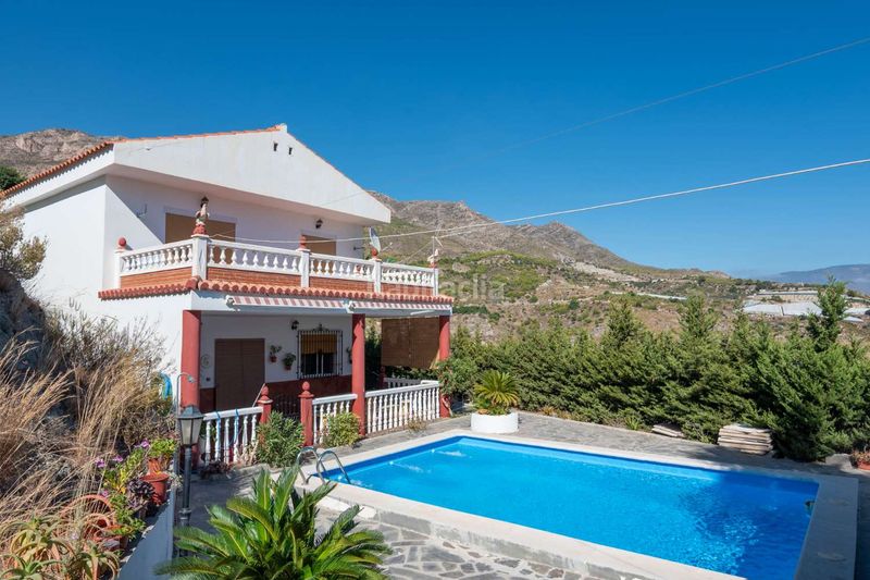 Foto 08e4d058-bef2-4547-be90-1be3c38511c1. Casa amb piscina a Molvízar