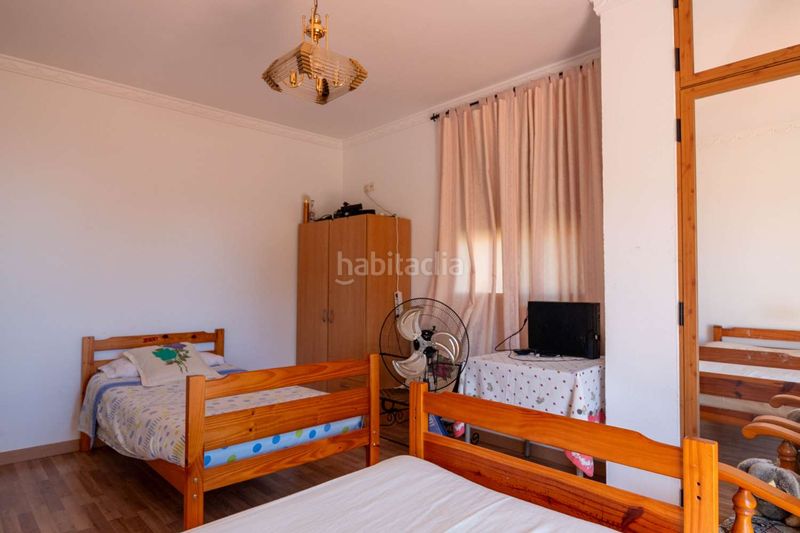 Foto ac4d506c-3c1e-494e-821b-8d1e97f1563d. Casa amb piscina a Molvízar