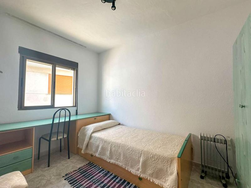 Foto bed9cd53-3eeb-448c-94cf-935fd2031673. Alquiler casa pareada en Centro Salobreña