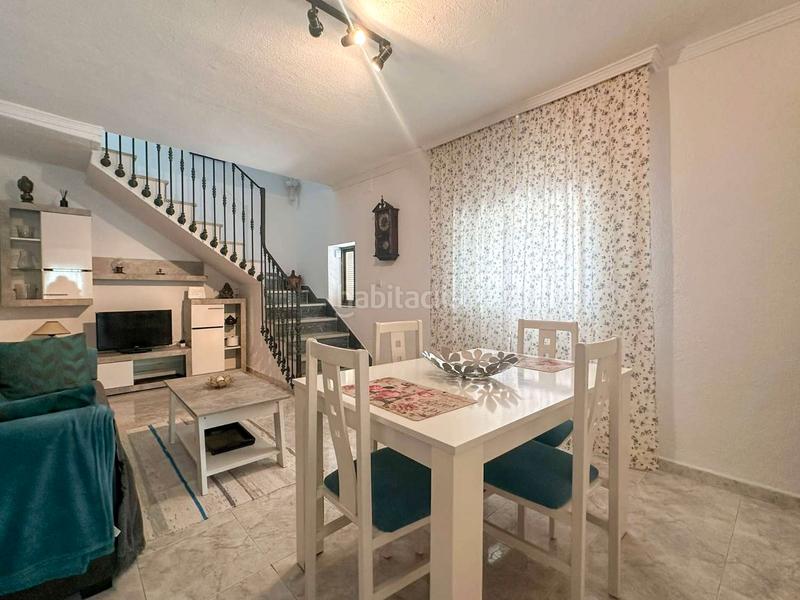 Foto 349f30cb-1bed-43ec-8608-0aeaa3256d30. Location maison jumelée dans Centro Salobreña