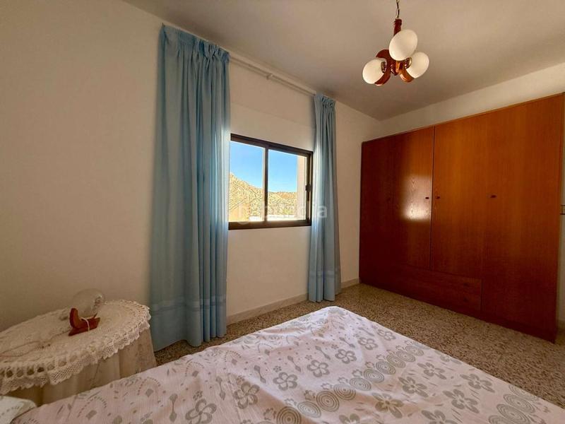 Foto 008c8276-94a8-4e5b-870e-43bb042e1498. Maison dans Guájares (Los)