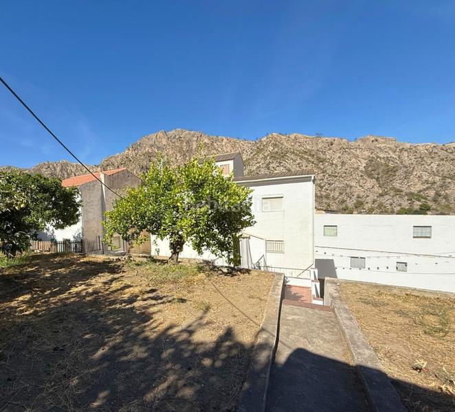 Foto d2f0c9e5-58ee-42c4-8adf-34ae05600527. Maison dans Guájares (Los)