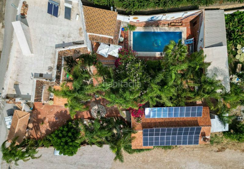 Foto a52580c4-8b74-493c-8467-9961486c0647. Xalet amb piscina a Centro Salobreña