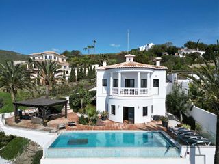 Chalet  N/a