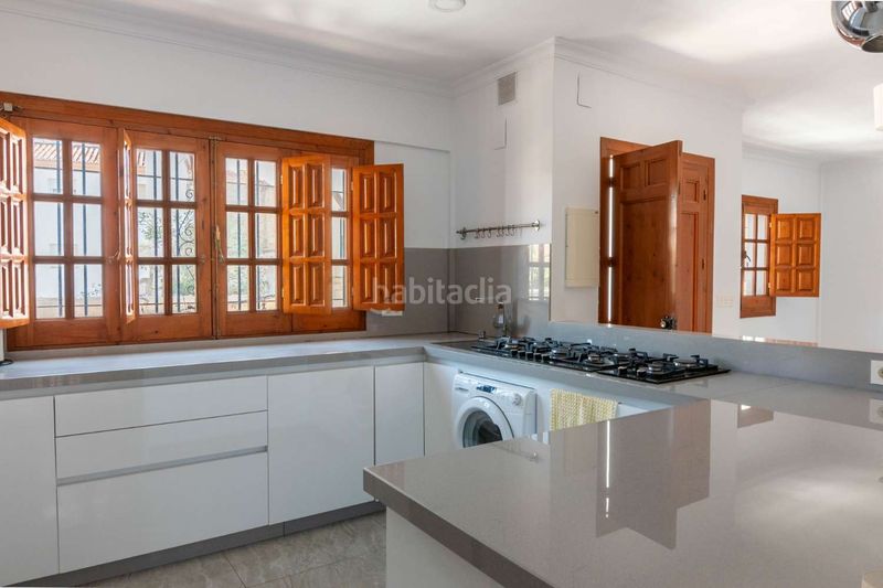 Foto fe3db599-c213-4590-b7eb-102695f15a57. Masia a Centro Salobreña