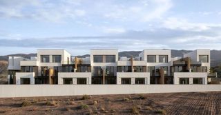 Casa adossada  N/a