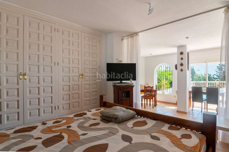 Foto 2017a084-39e9-43fc-9a04-b8beed184e7a. Chalet en Centro Salobreña