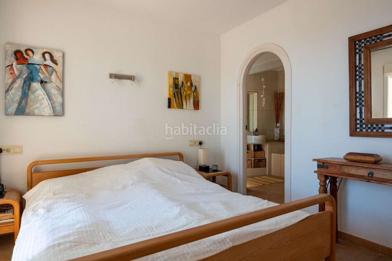 Foto ac47235c-f822-47d7-a900-e74578515cfb. Chalet en Centro Salobreña