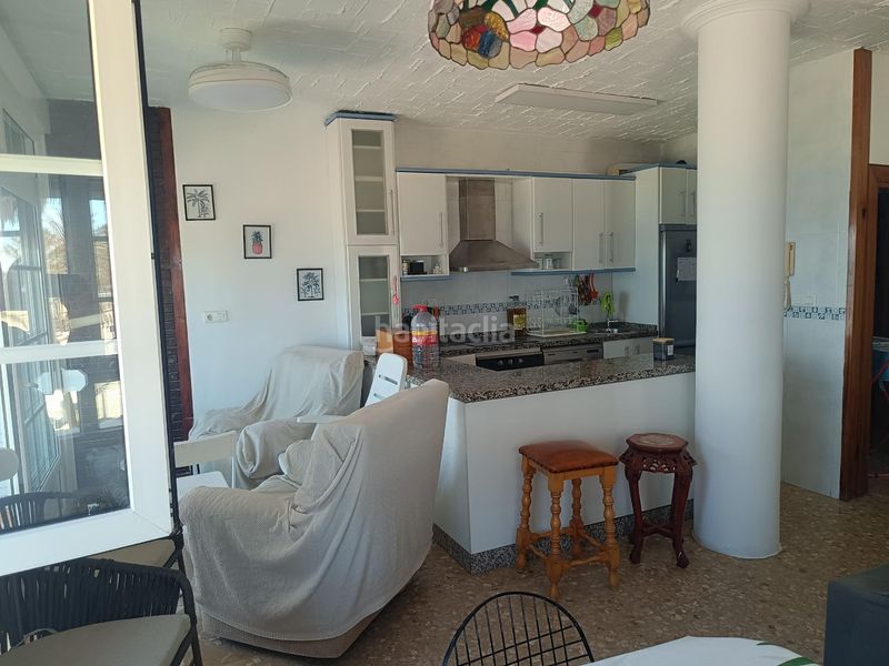 Foto ceb42957-dc1e-40fb-a590-3843a5d6ea46. Alquiler apartamento pisos zapillo primera línea playa dos dormitorios, baño y aseo, dos terrazas con vistas al mar en Almería