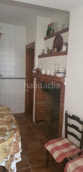 Foto 9d9cf439-3b16-4932-be4d-03248f01f8a6. Casa amb aparcament a Alcóntar
