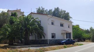 Casa a Serón. En serón , almería. venta de casa con 4 dormitorios y planta baj