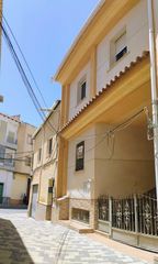House in Tíjola. Casa en el centro de tíjola, almería, con 4 dormitorios, 2 baños