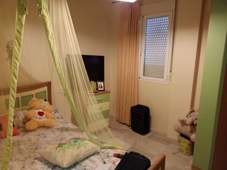 Pis a Macael. Piso de 3 dormitorio, 1 baño con ascensor, totalmente amueblado,
