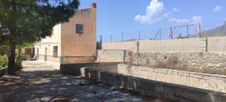 Masia a Olula del Río. Amplia casa de campo con 5 dormitorios y terreno con balsa de ag