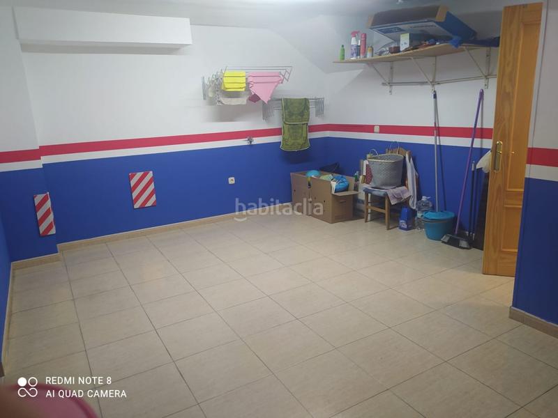 Foto f887bf30-7146-4231-99ae-ee496e0a71a2. Dúplex amb aparcament a Macael