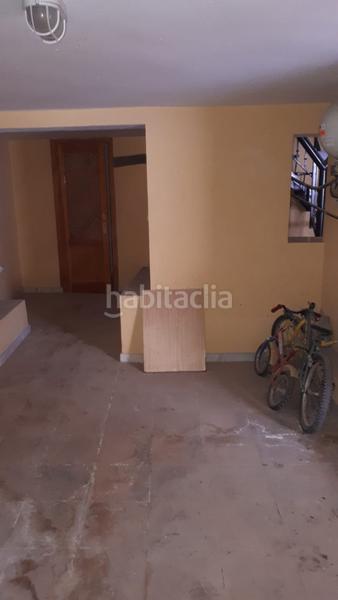 Foto 5382e7e5-449d-469d-a8dc-bf707cc7129c. Tríplex amb aparcament a Macael