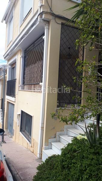 Foto b4688130-8268-4784-997f-9e5d0f708110. Tríplex amb aparcament a Macael