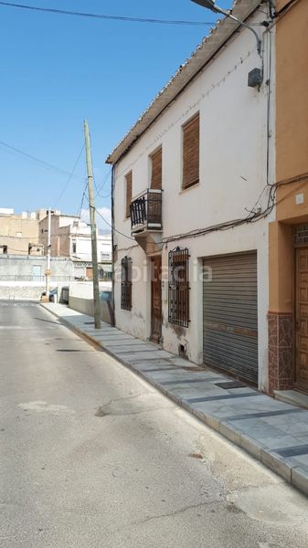 Foto 837f5318-25ee-4fa5-a63a-07437b3000ad. Casa gran casa con encanto en el centro . ideal para reformar. en Olula del Río