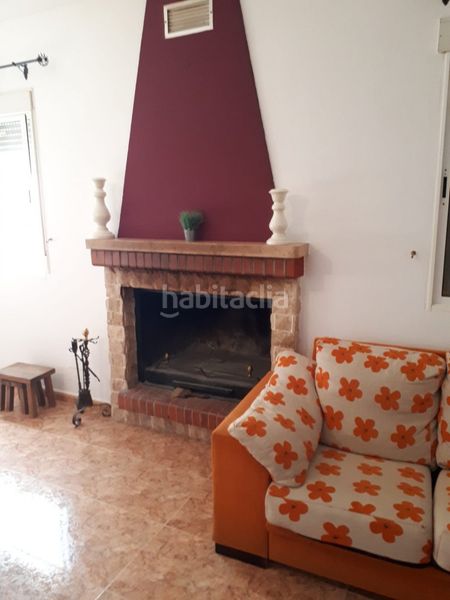 Foto 007b2f04-0986-44fe-a6e6-13e421d52e9a. Country house with parking in Urrácal