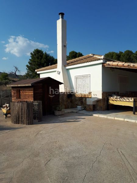 Foto 8b72d0f2-b204-4f29-b1a8-e1cd5e6d7d7c. Country house with parking in Urrácal