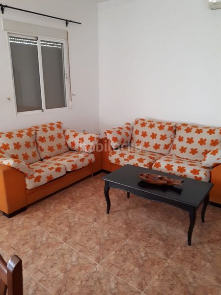 Foto d5d254c6-b64c-466f-8c16-f622870a4a25. Country house with parking in Urrácal