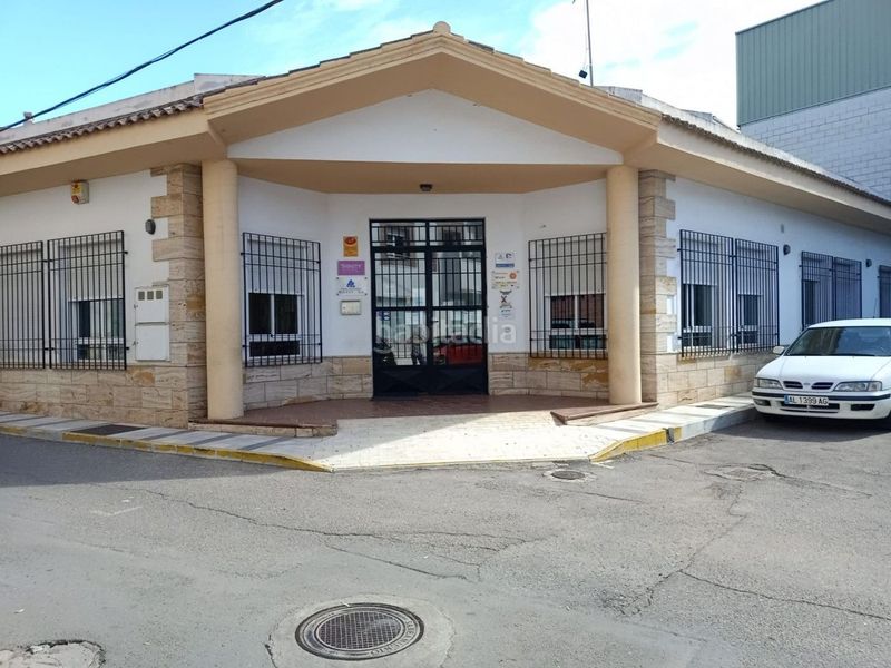 Foto fd63a190-ccee-4d28-a901-f406307c8c93. Local comercial a Olula del Río