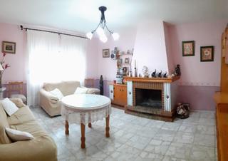 Pis  Avenida avd lepanto. Oportunidad piso de tres habitaciones en sern   almera .