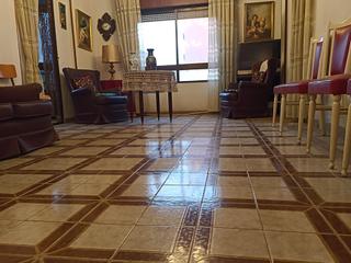 Pis  General tamayo. Piso en almeria zona general tamayo de 4 dormitorios dos baos d