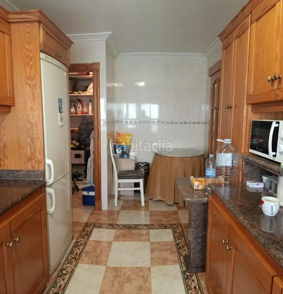 Foto 5a02aead-8328-48e2-8b90-c31a202c05b7. Pis amb piscina a Macael