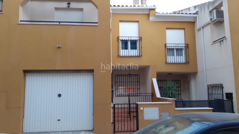 Foto 2ebea834-4d33-48c7-bf4f-29b586eeb988. Casa adosada adosado de cuatro habitaciones y garaje almería . en Fines