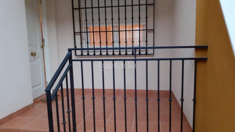Foto 8d5dcc96-32b2-4320-a39f-f03fce2aed75. Casa adosada adosado de cuatro habitaciones y garaje almería . en Fines