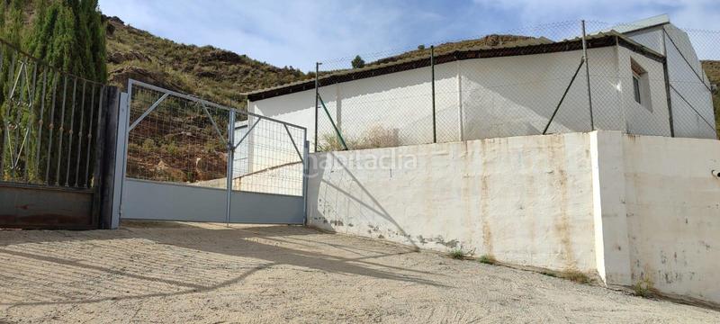 Foto 3f2bdfae-9bd1-4364-a08a-726845991275. Bâtiment à usage industriel dans Macael